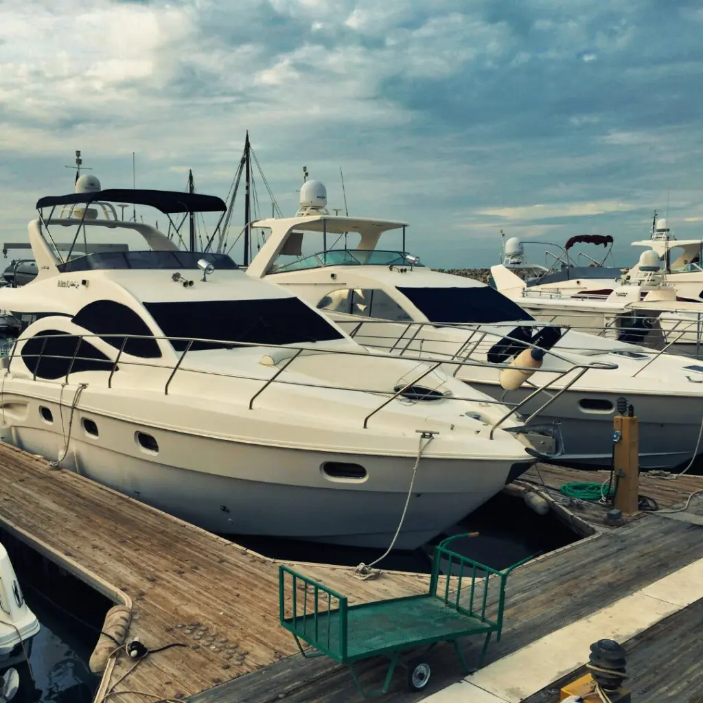 Best Yacht Rentals in Toronto